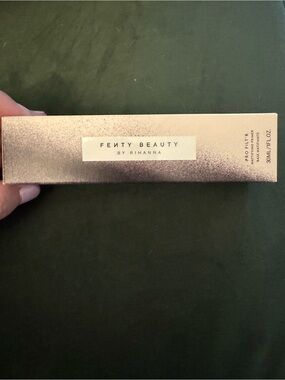 Fenty Beauty Pro Filt'r Mattifying Primer – Rose Metallic